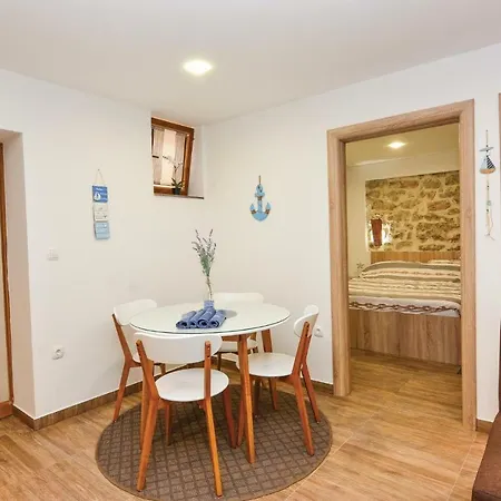 One-bedroom In Betina * Betina (Sibenik-Knin)