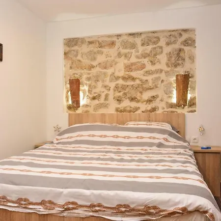 Apartment One-bedroom In Betina